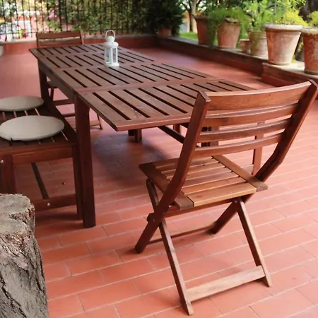 Spacious Apartament Near S. Peter! 度假居